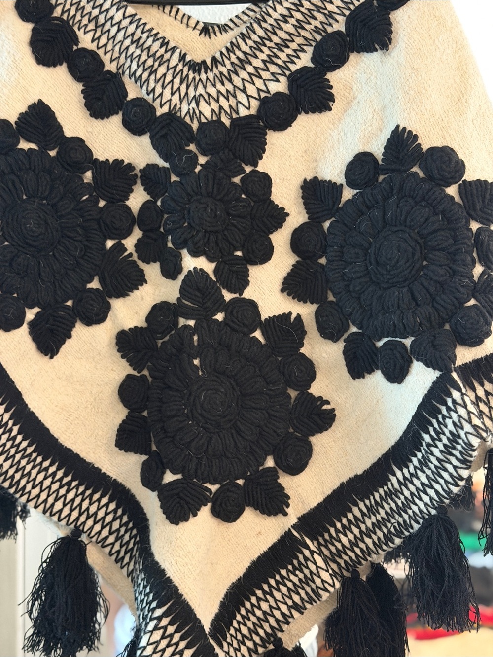 Handwoven Cream & Black Floral Embroidered Mexican Poncho with Tassels - Picture 3 of 4